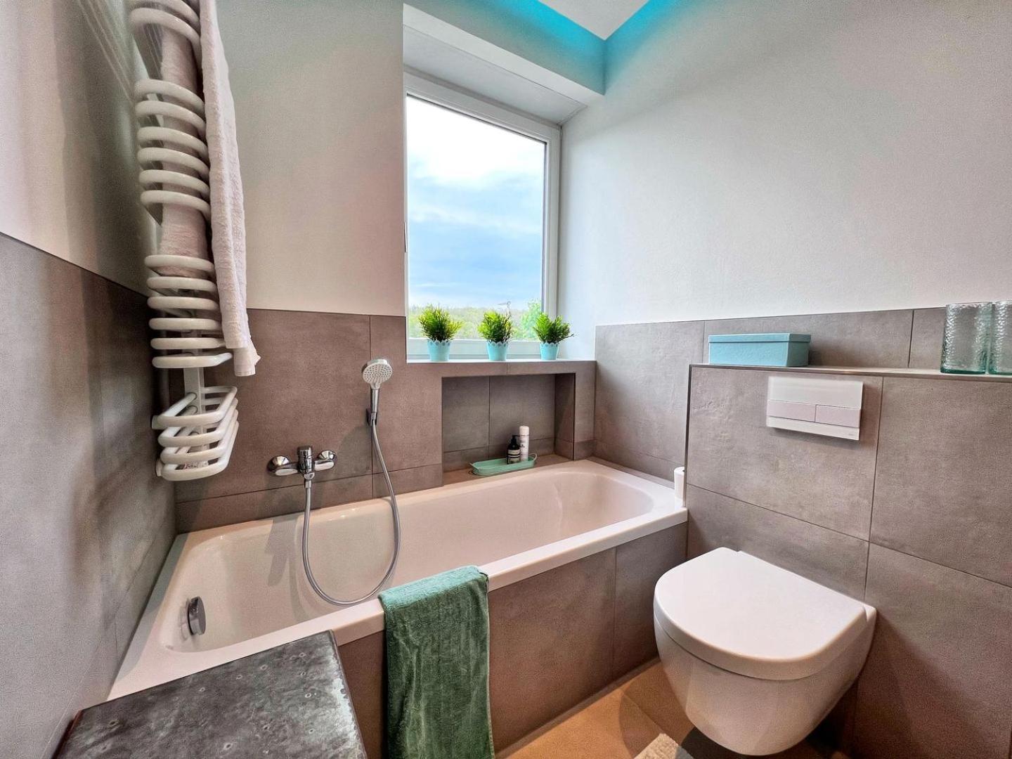 4-Sterne Ferienwohnung Waldblick Schweinfurt Esterno foto